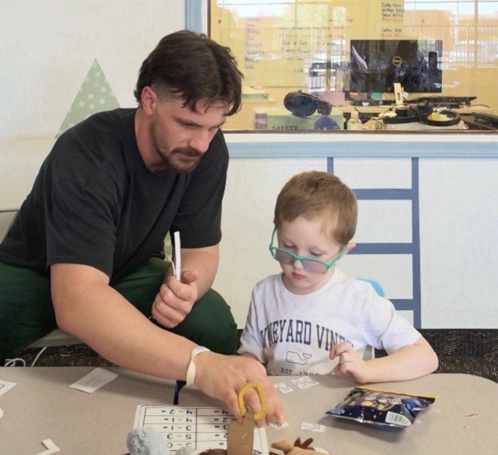 Kiddo learning numbers